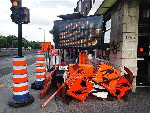 Traffic Cone Hire, Road Work Barriers, Roadwork Sign Hire